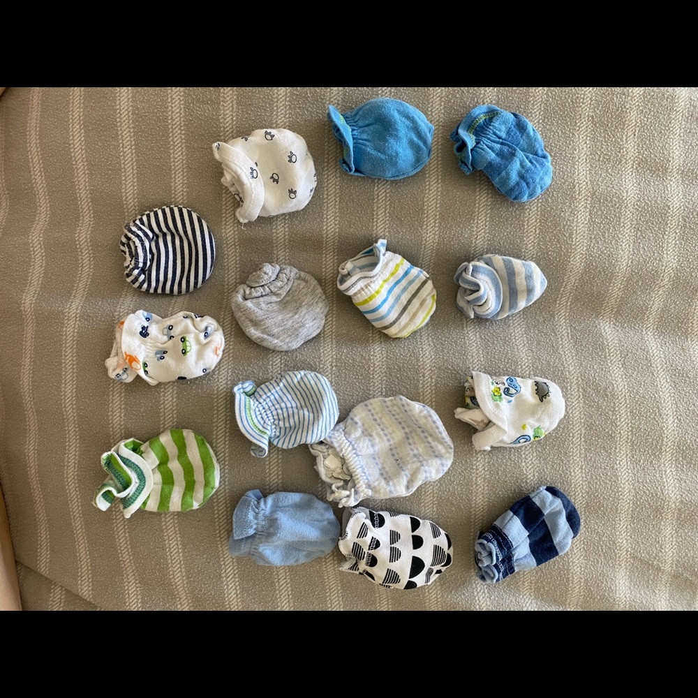 SOLD Baby mittens - lot of 15